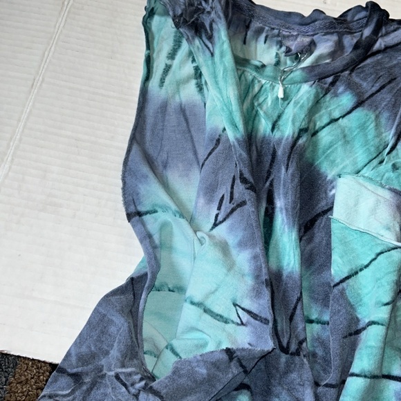 Exist Tie Dye Athletic Tee - Picture 4 of 4